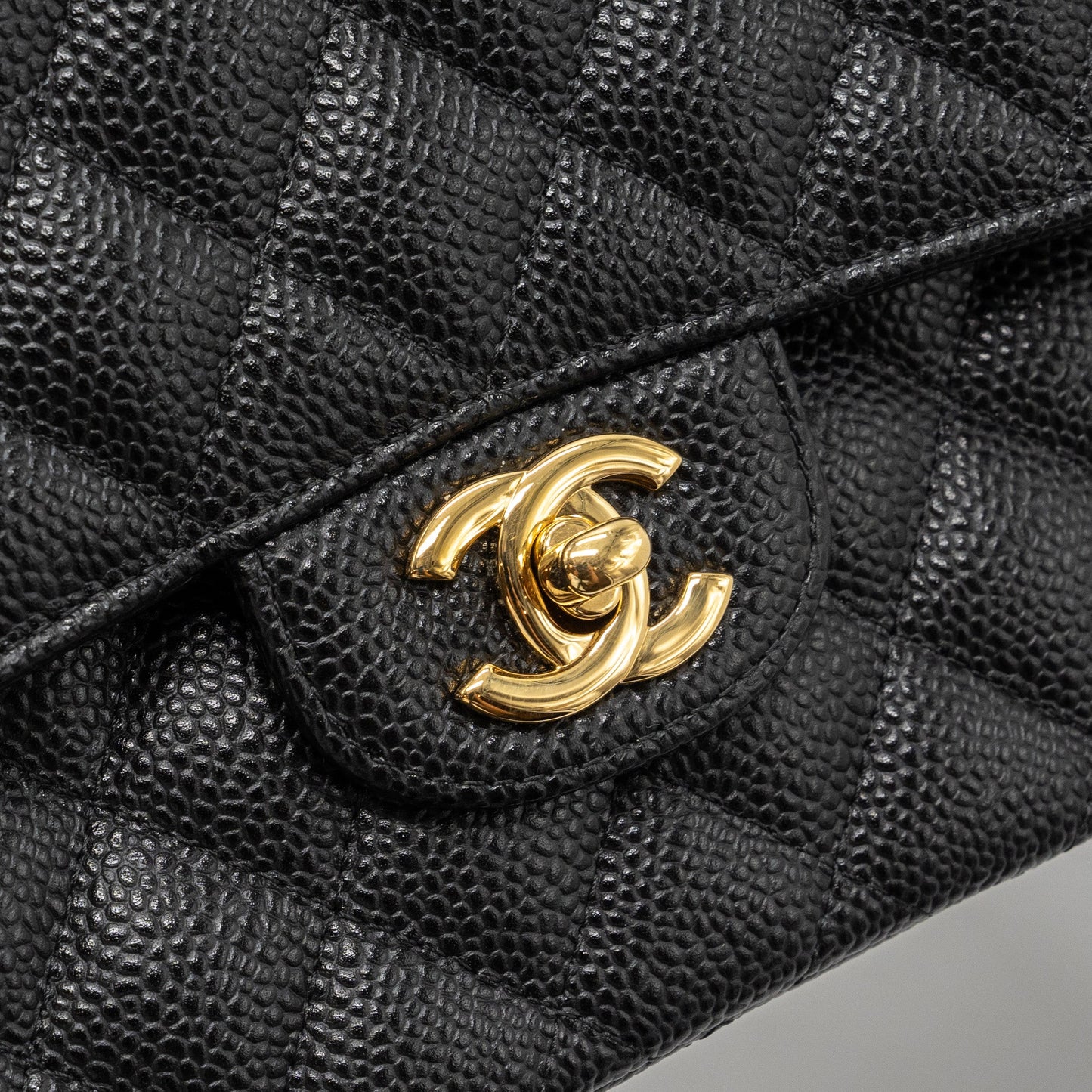 Chanel Medium Classic double flap bag caviar black GHW