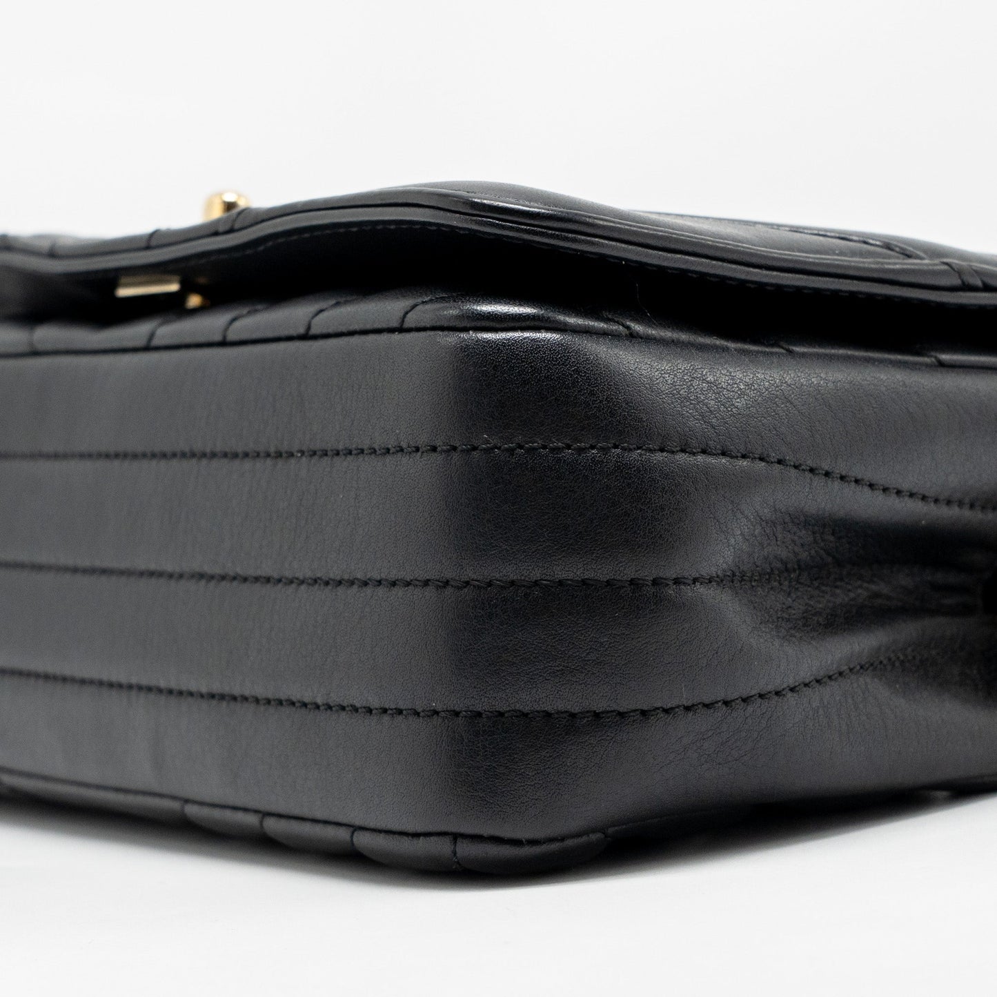 Chanel Chevron Flap bag lambskin black LGHW