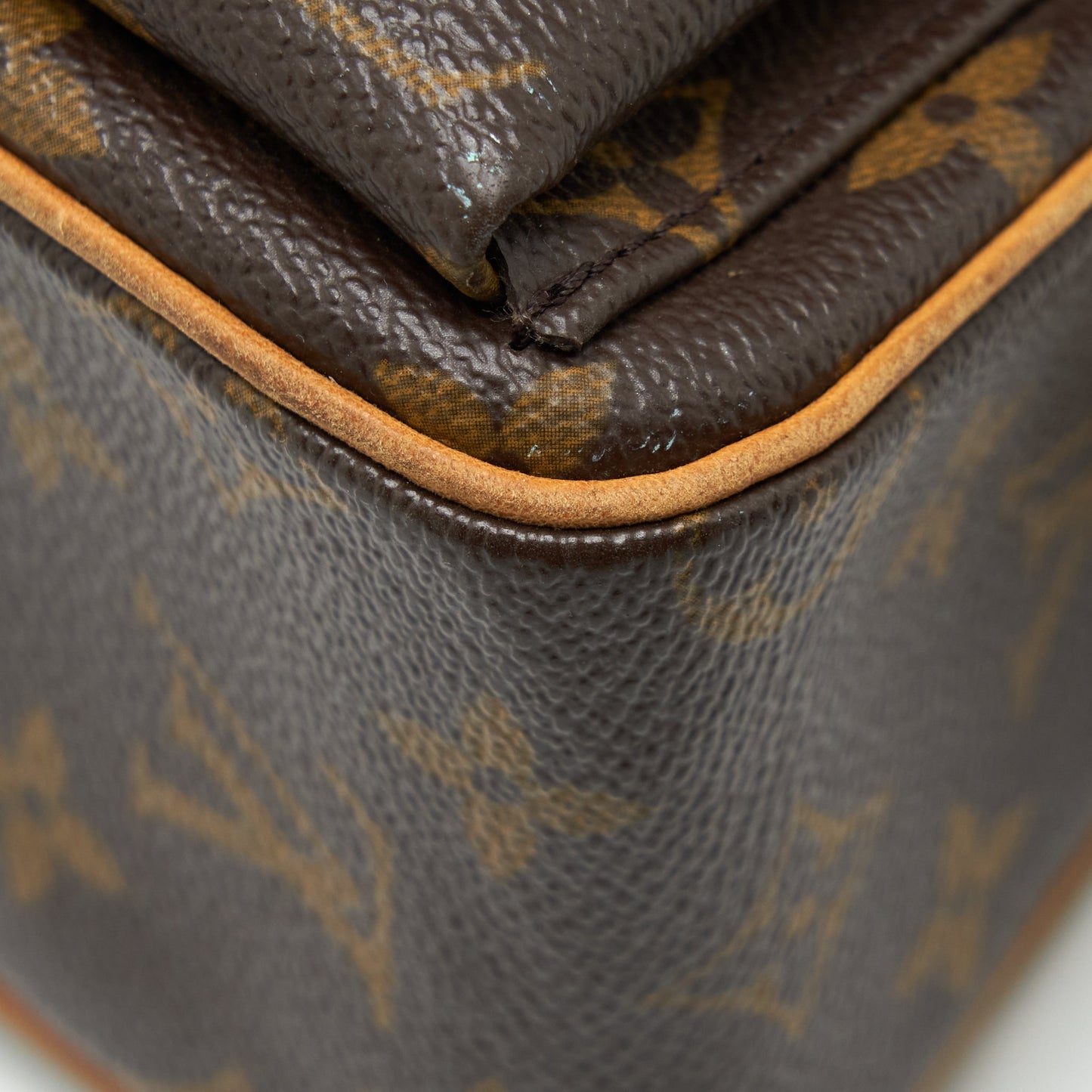 Louis Vuitton Vintage Monogram Shoulder Bag GHW