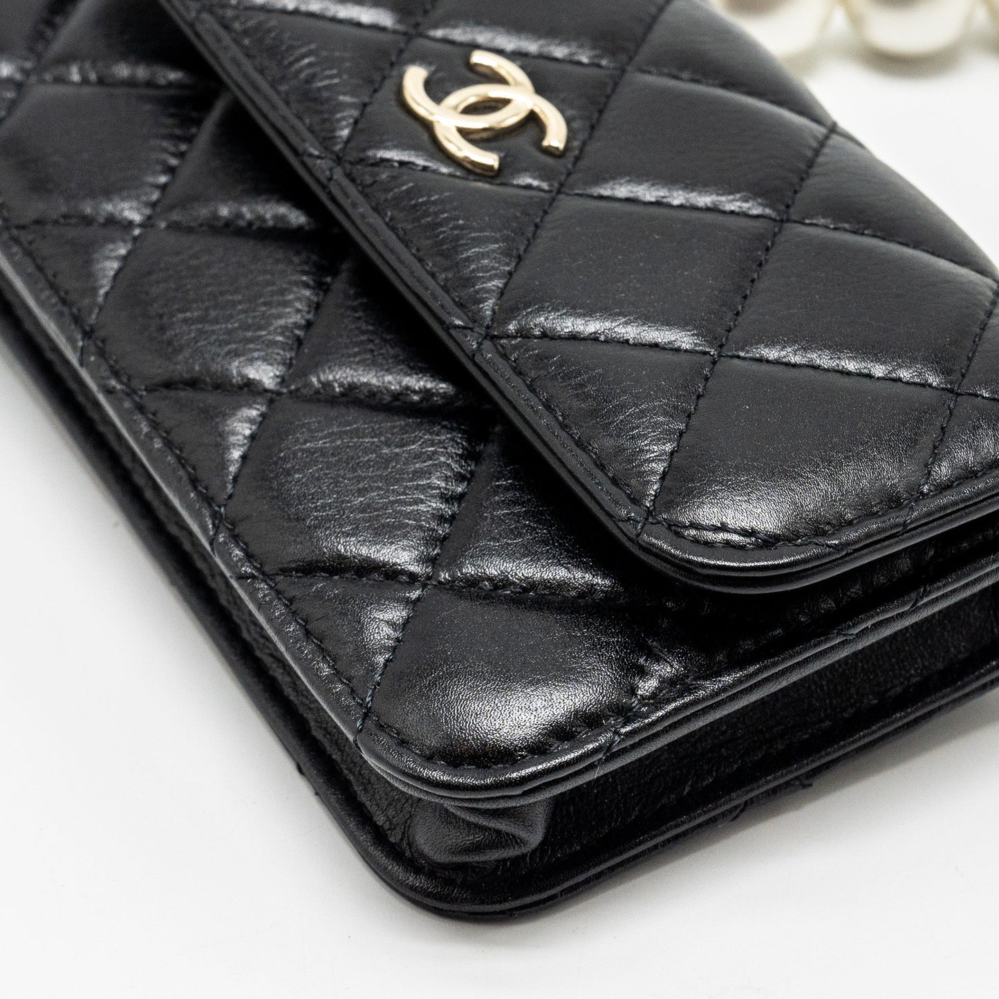 Chanel CC Logo Clutch with Giant Pearl Chain Lambskin Black LGHW