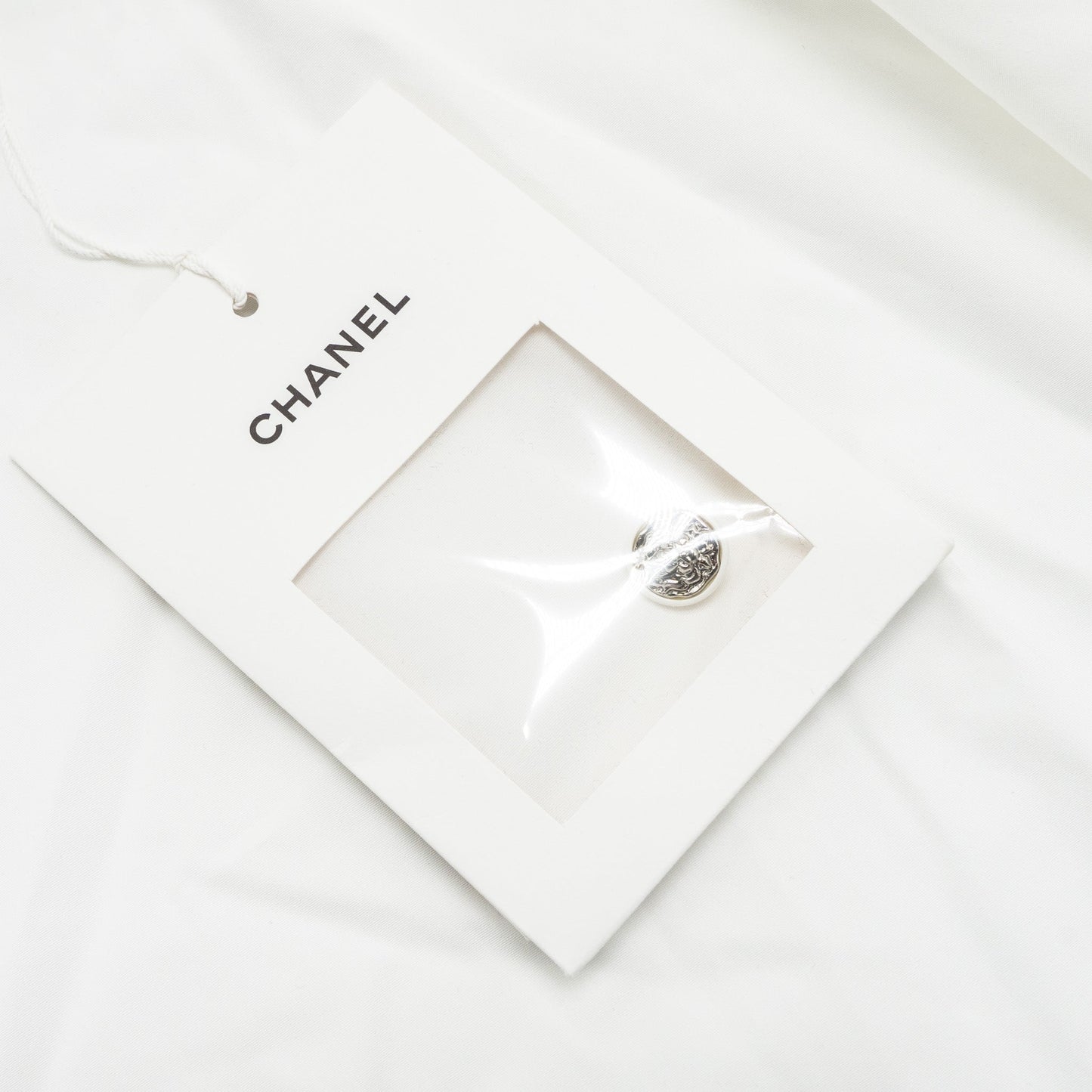 Chanel 22B Size 38 Blouse Shirt Cotton/ Silk White / Black