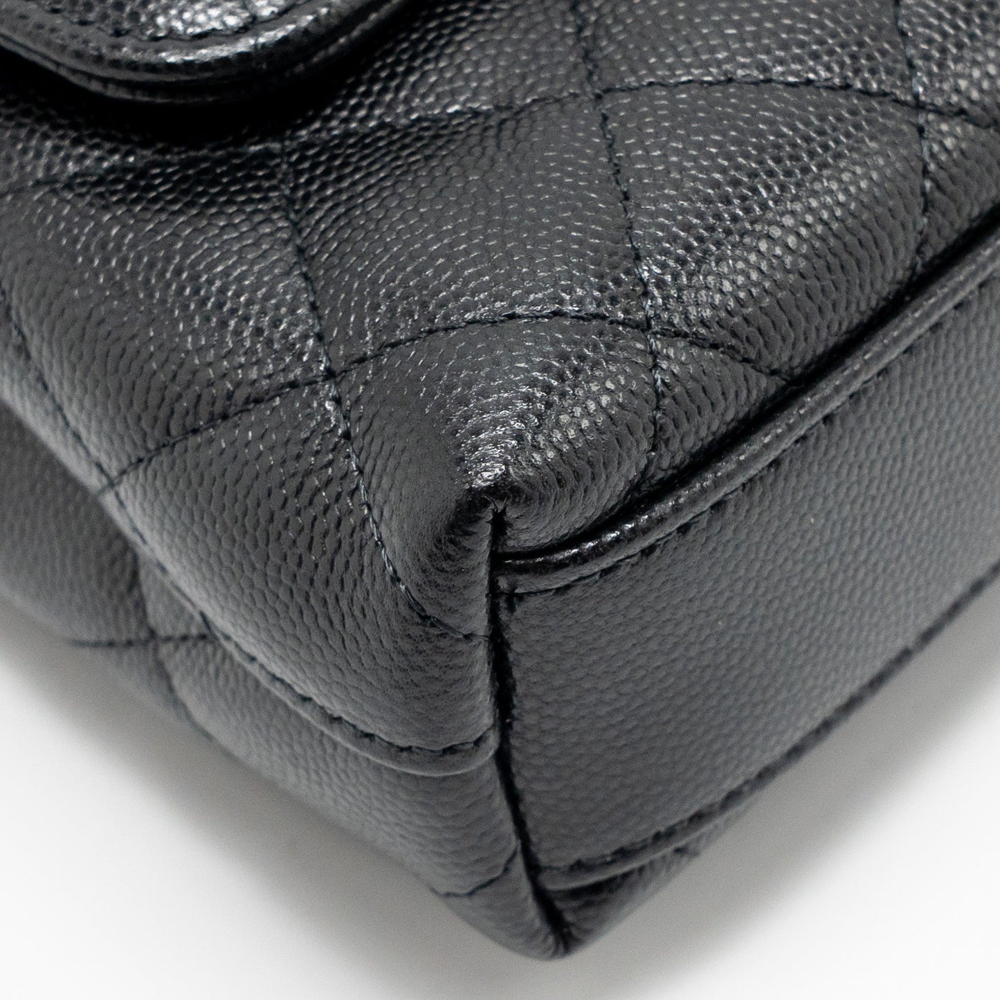 Chanel Coco Handle Mini Clutch with Chain Caviar Black LGHW (Microchip)