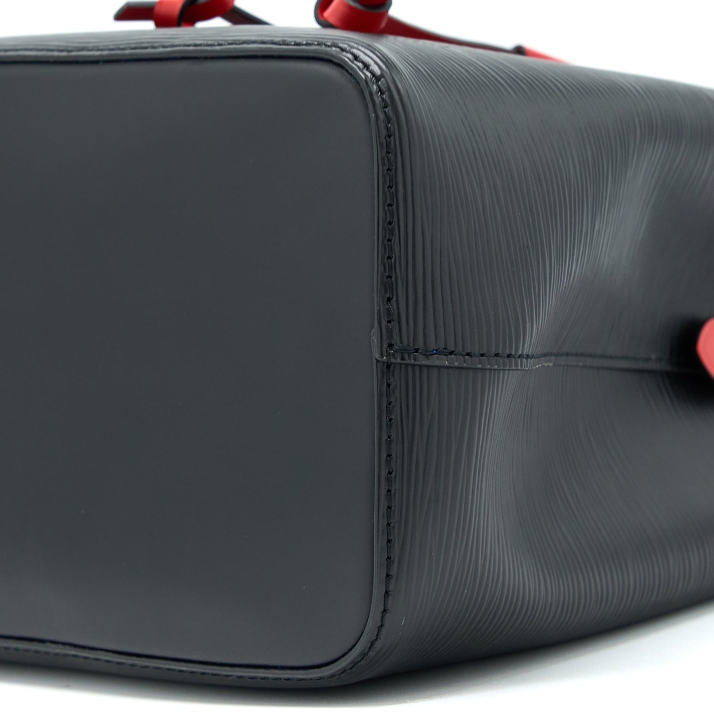 Louis Vuitton Neonoe BB Epi Black Safran SHW