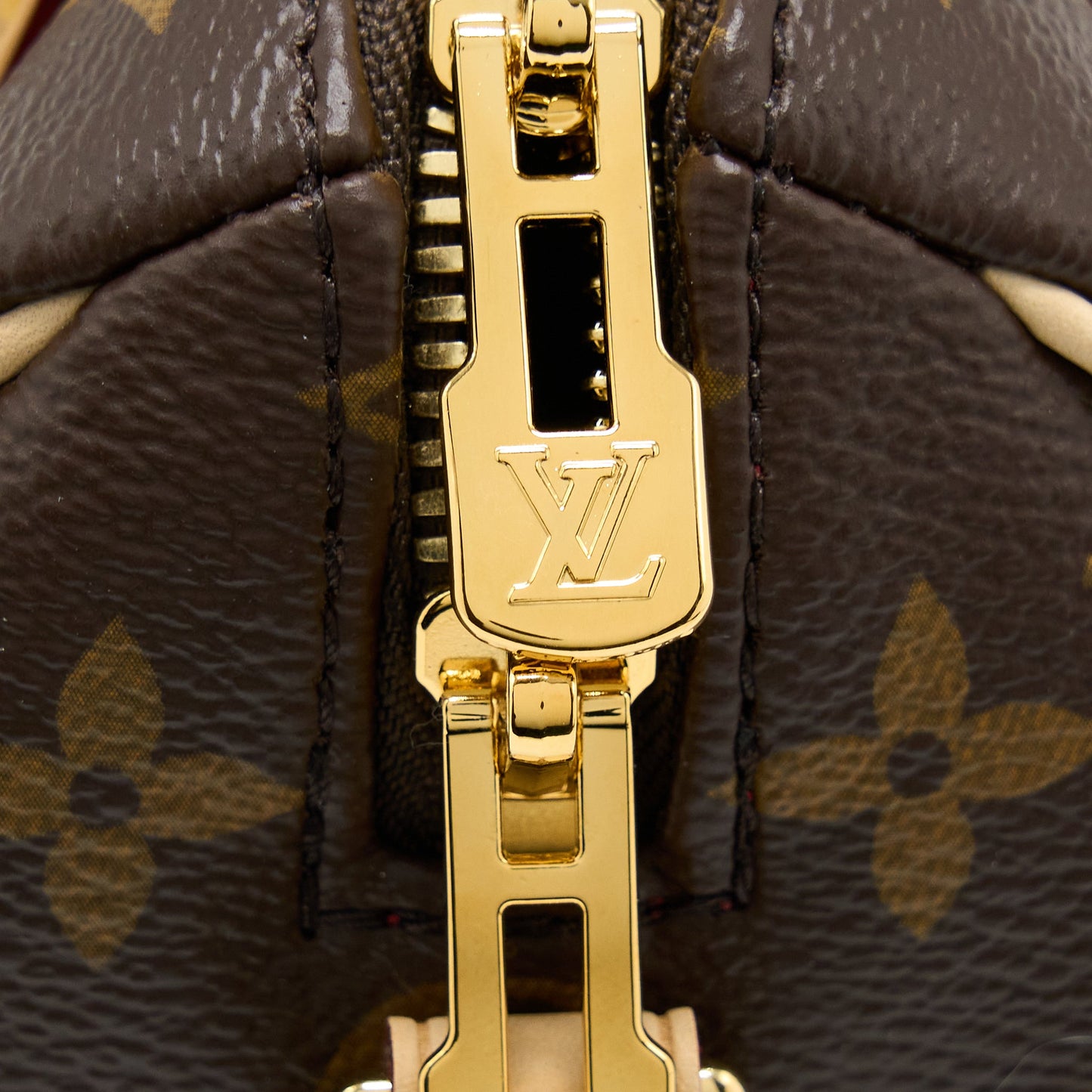 Louis Vuitton Speedy 20 Bandouliere Monogram Canvas GHW