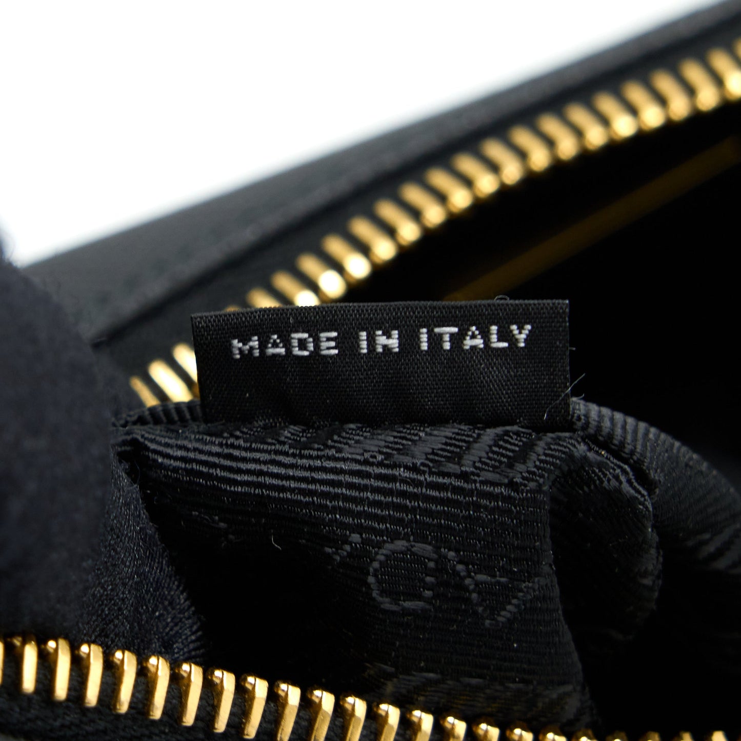 Prada Re-Edition 2005 Saffiano Black GHW