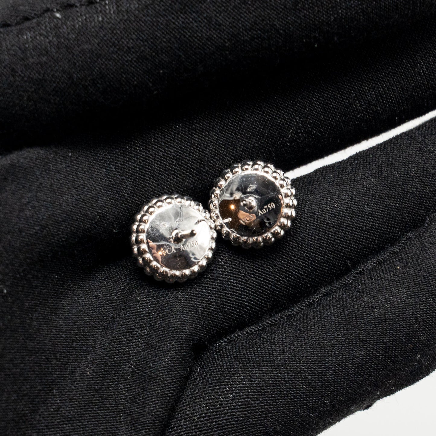 Van Cleef and Arpels Perlee Couleurs Earrings 18K white gold / Turquoise
