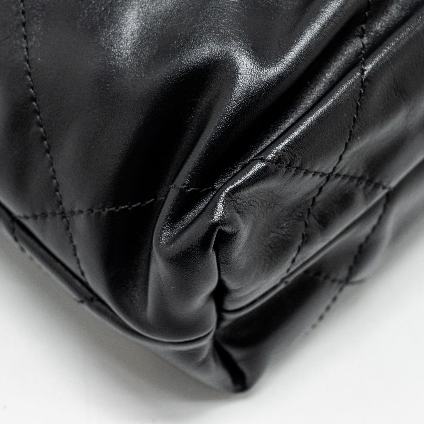 Chanel Mini 22 Bag Calfskin So Black (Microchip)