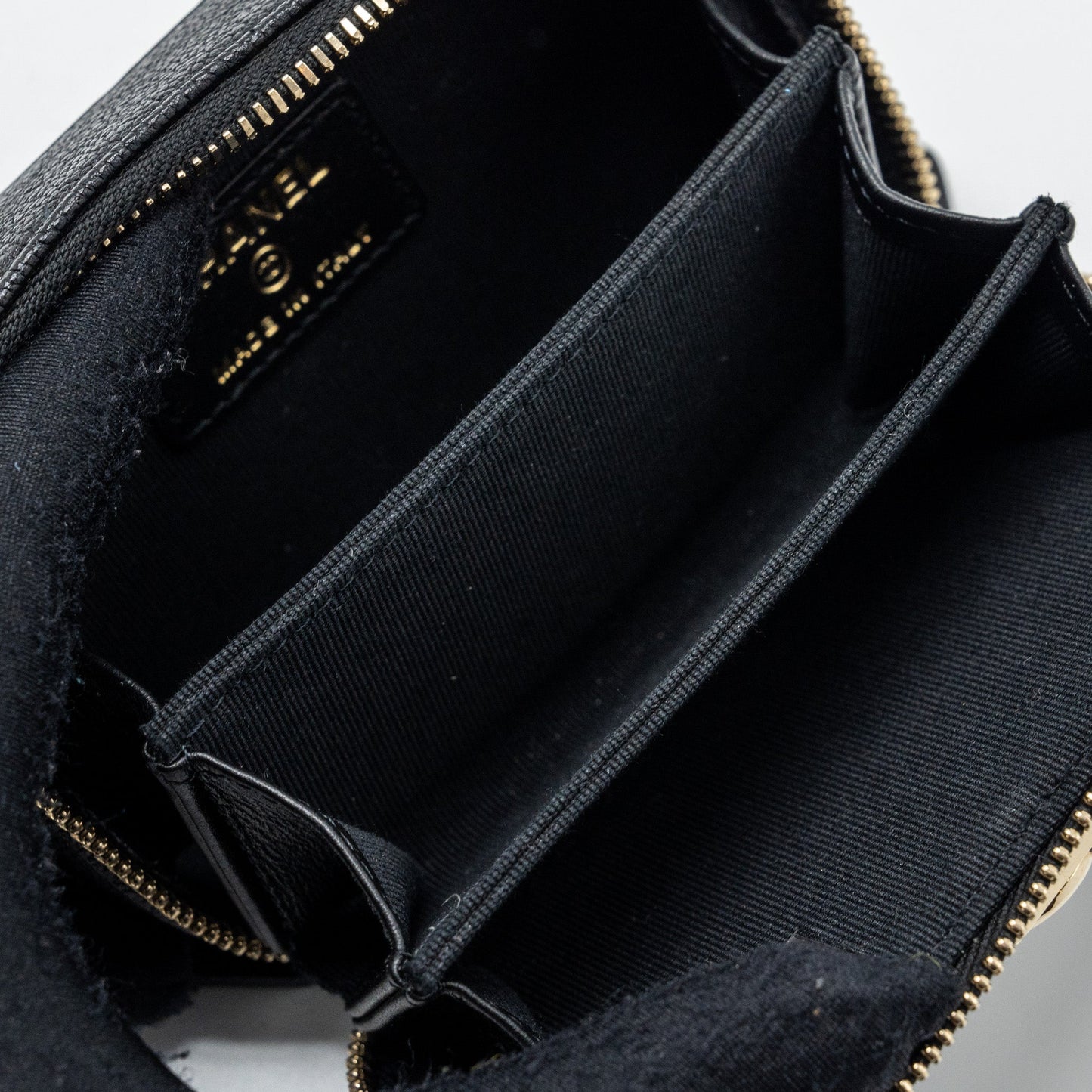 Chanel boy zipper card holder with chain caviar black LGHW