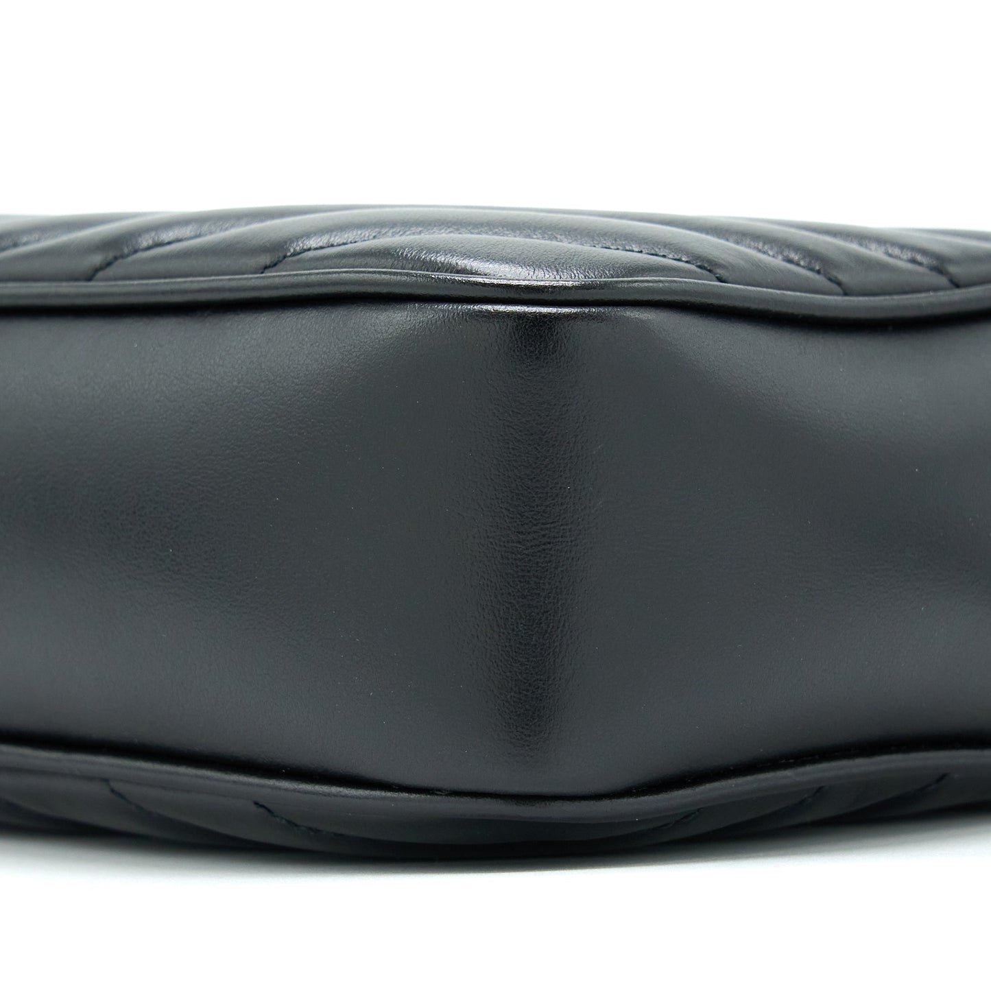 Saint Laurent/YSL Lou Camera Bag Calfskin So Black