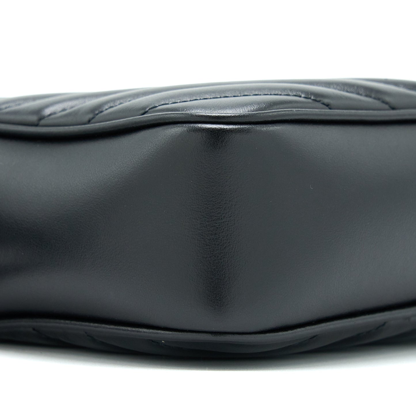 Saint Laurent/YSL Lou Camera Bag Calfskin So Black