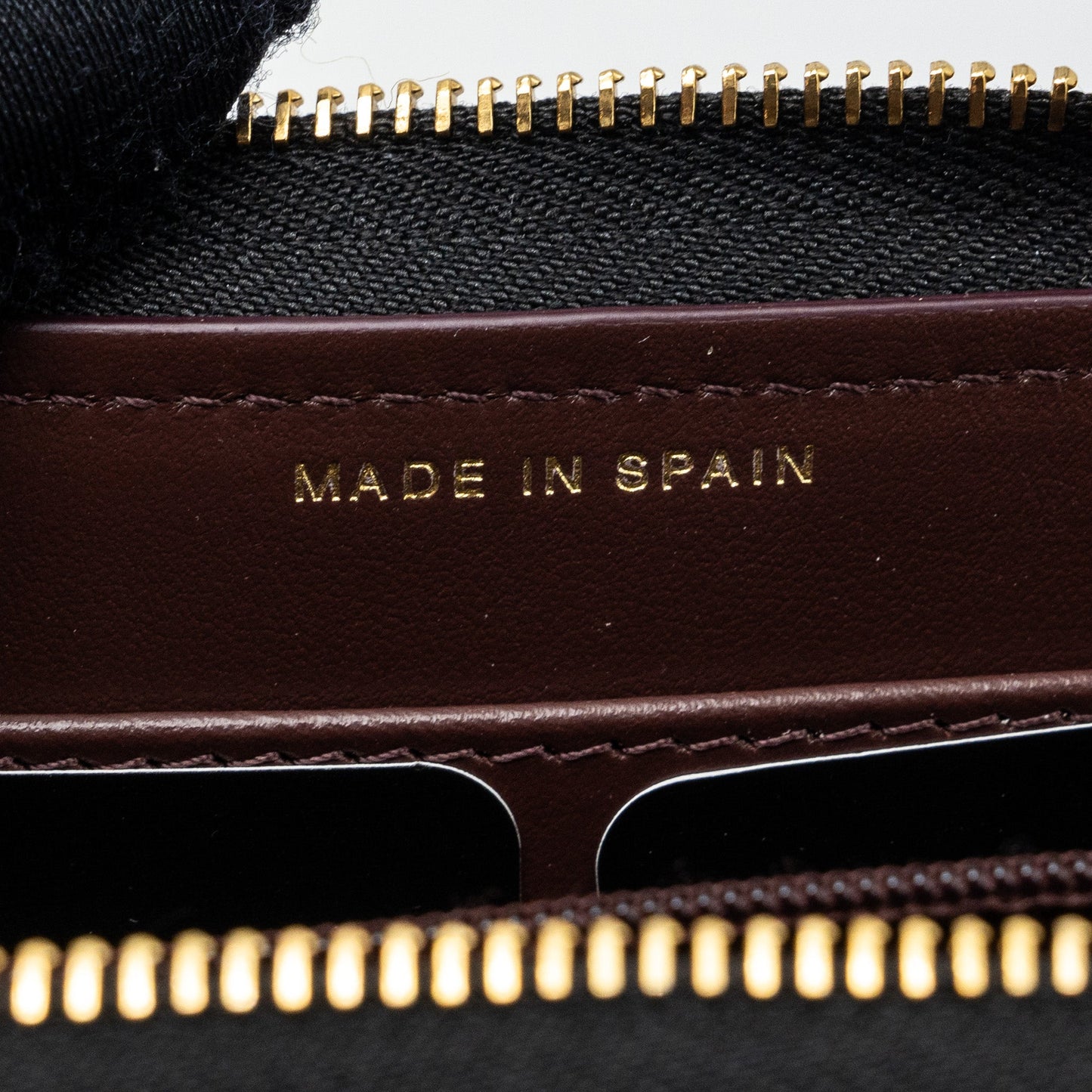 Chanel classic long zipped wallet caviar black GHW (microchip)