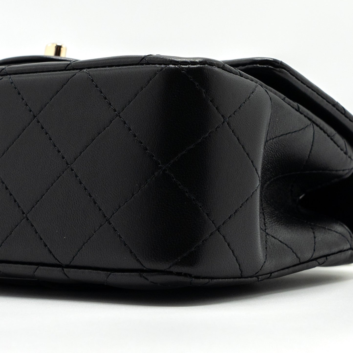 Chanel top handle mini Rectangular flap bag lambskin black LGHW (Microchip )