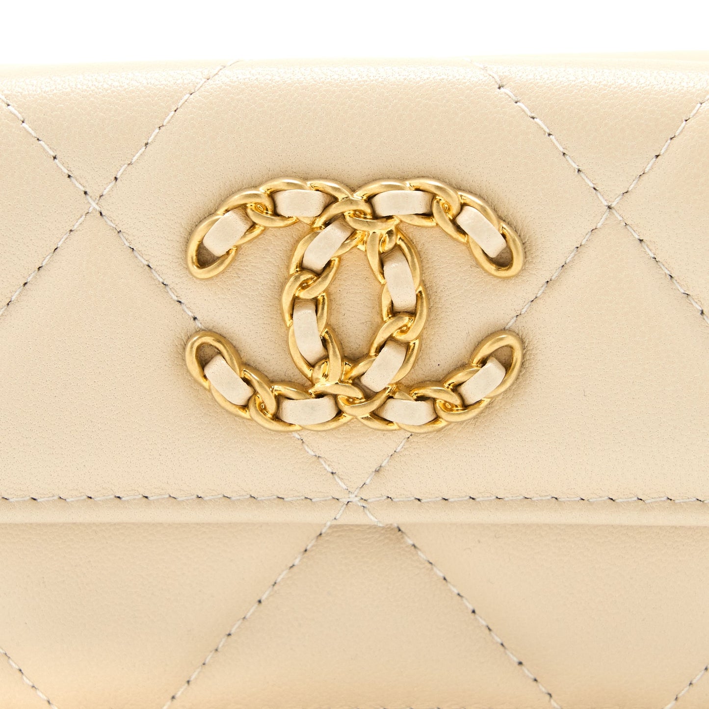 Chanel 19 Flap Compact Wallet Lambskin Beige GHW