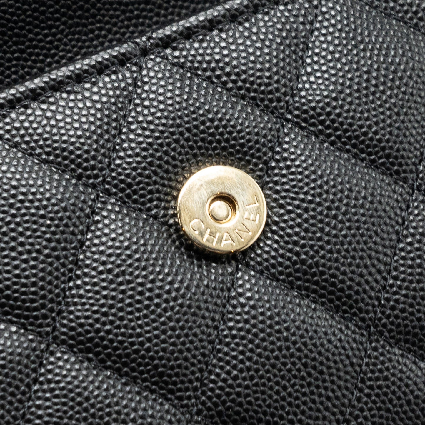 chanel 23p top handle mini flap bag with chain caviar black LGHW (microchip)