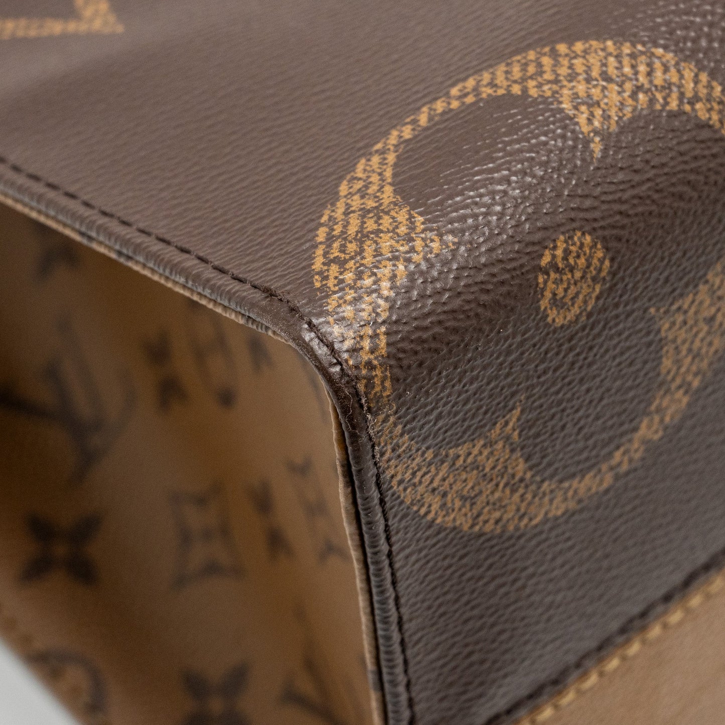 Louis Vuitton Onthego MM Monogram Canvas GHW