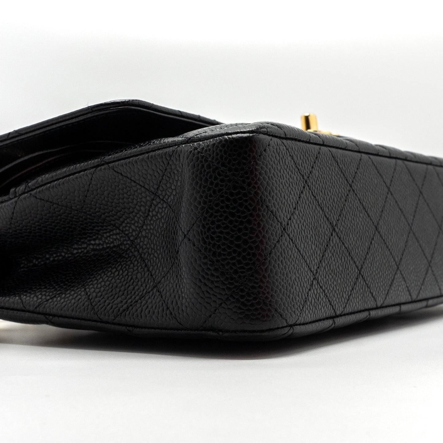 Chanel medium classic double flap bag caviar black GHW (microchip )