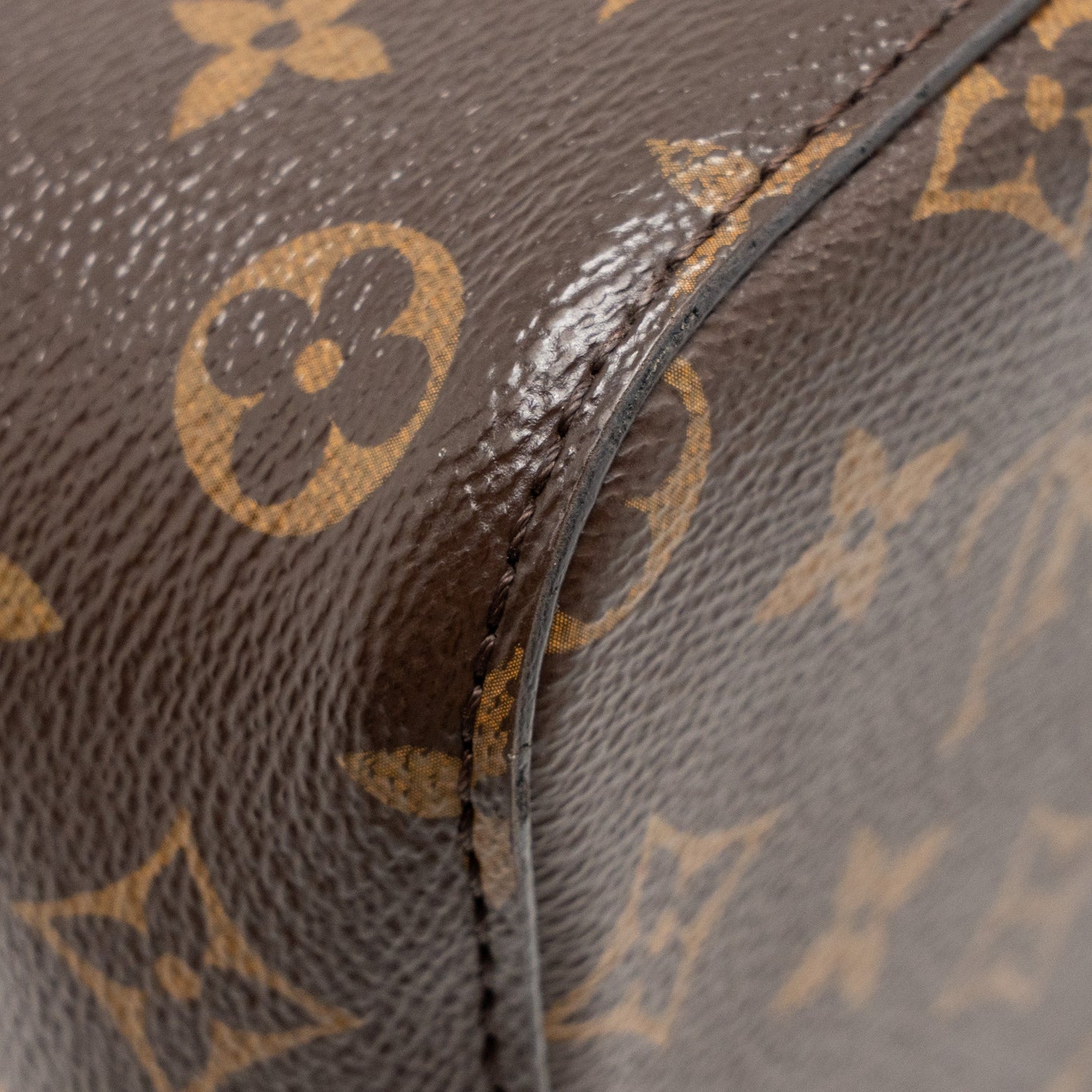 LOUIS VUITTON Neo Noe Monogram Canvas Red GHW