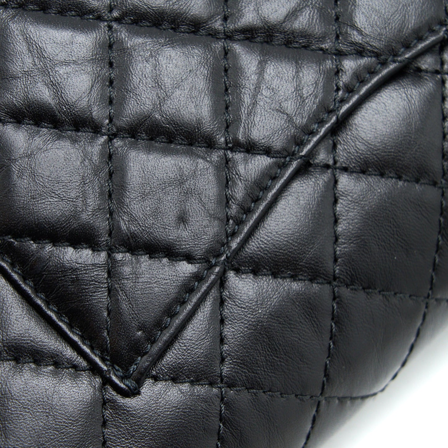Chanel Small 2.55 225 Reissue Flap Bag Aged Calfskin Black Brushed GHW
