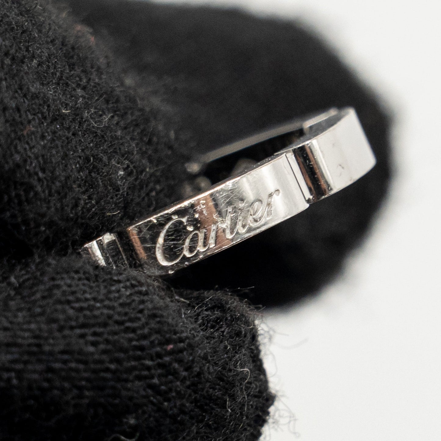 Cartier Size 47 Panthere Link Wedding Band White Gold