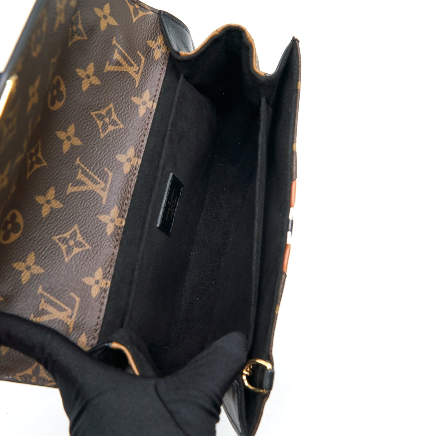Louis Vuitton Pochette Metis Limited Edition Brogue Year 2017