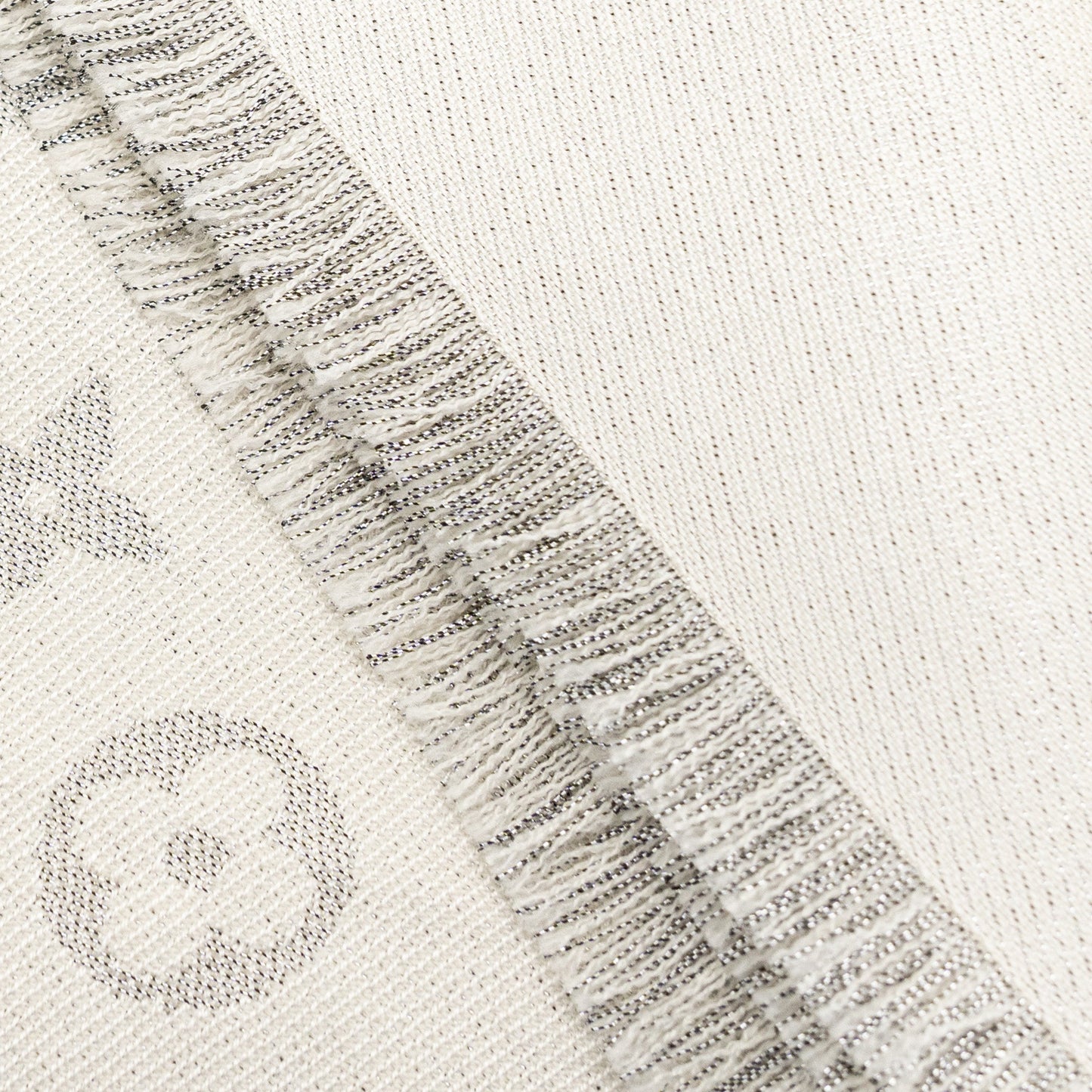 Louis Vuitton Monoram Shawl light grey/ cream