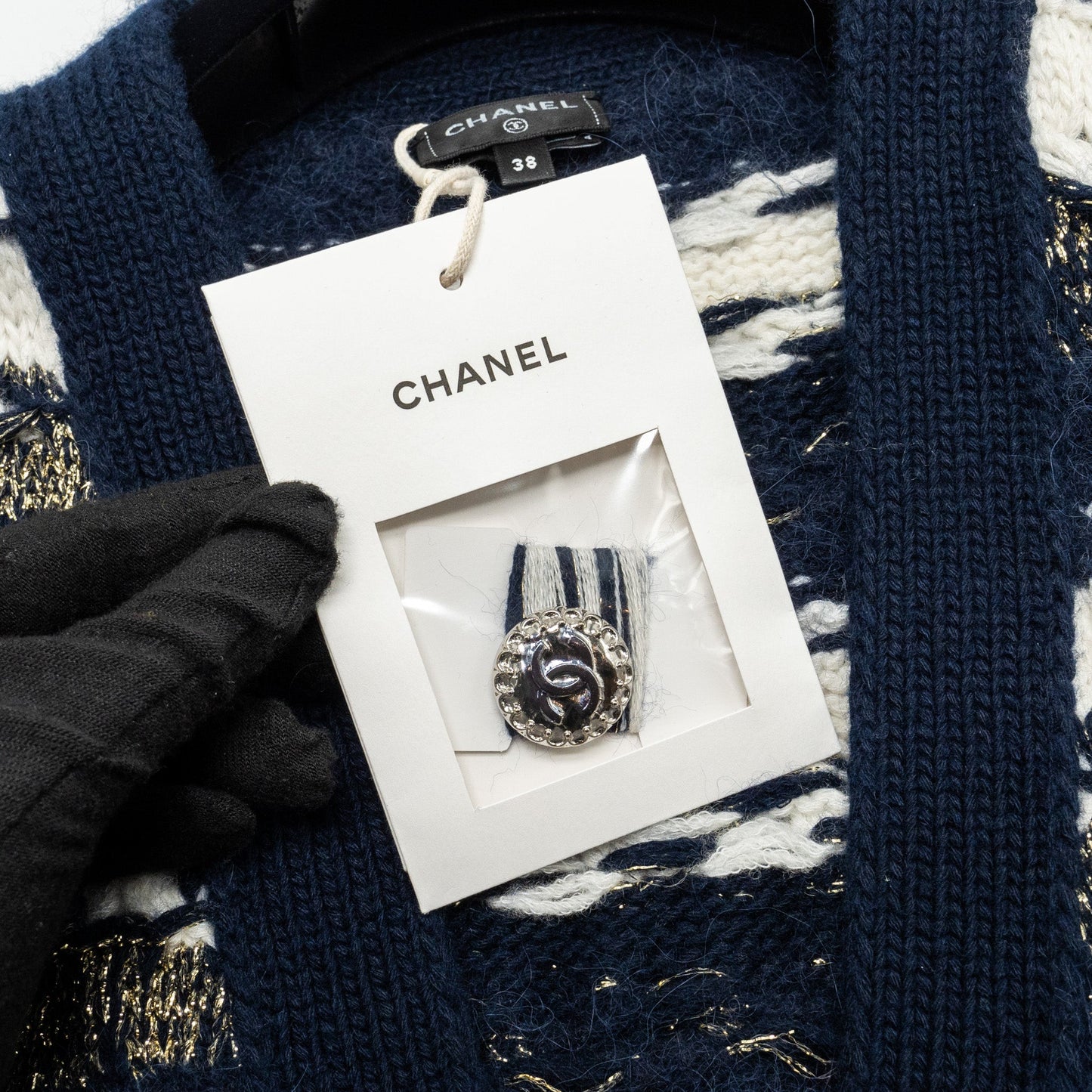 Chanel size 38 22B cardigan cashmere/ cotton / wool multicolour navy/ light blue/ white