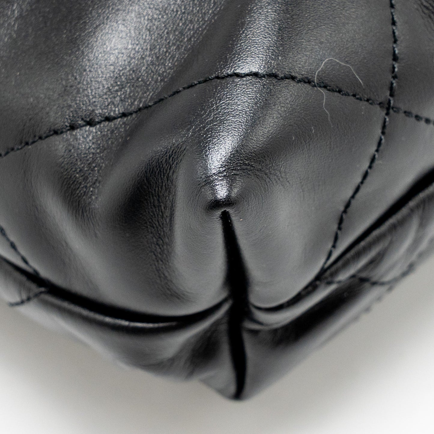 Chanel Mini 22 Bag Calfskin Black GHW (microchip)