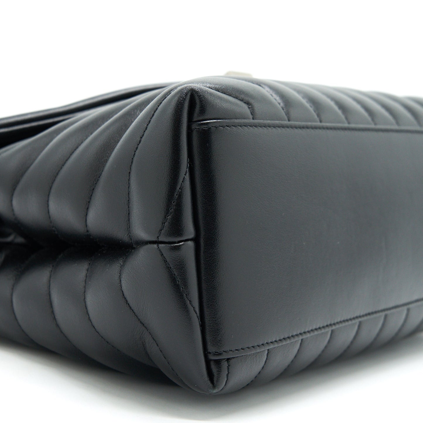Saint Laurent / YSL Lou Lou in black SHW