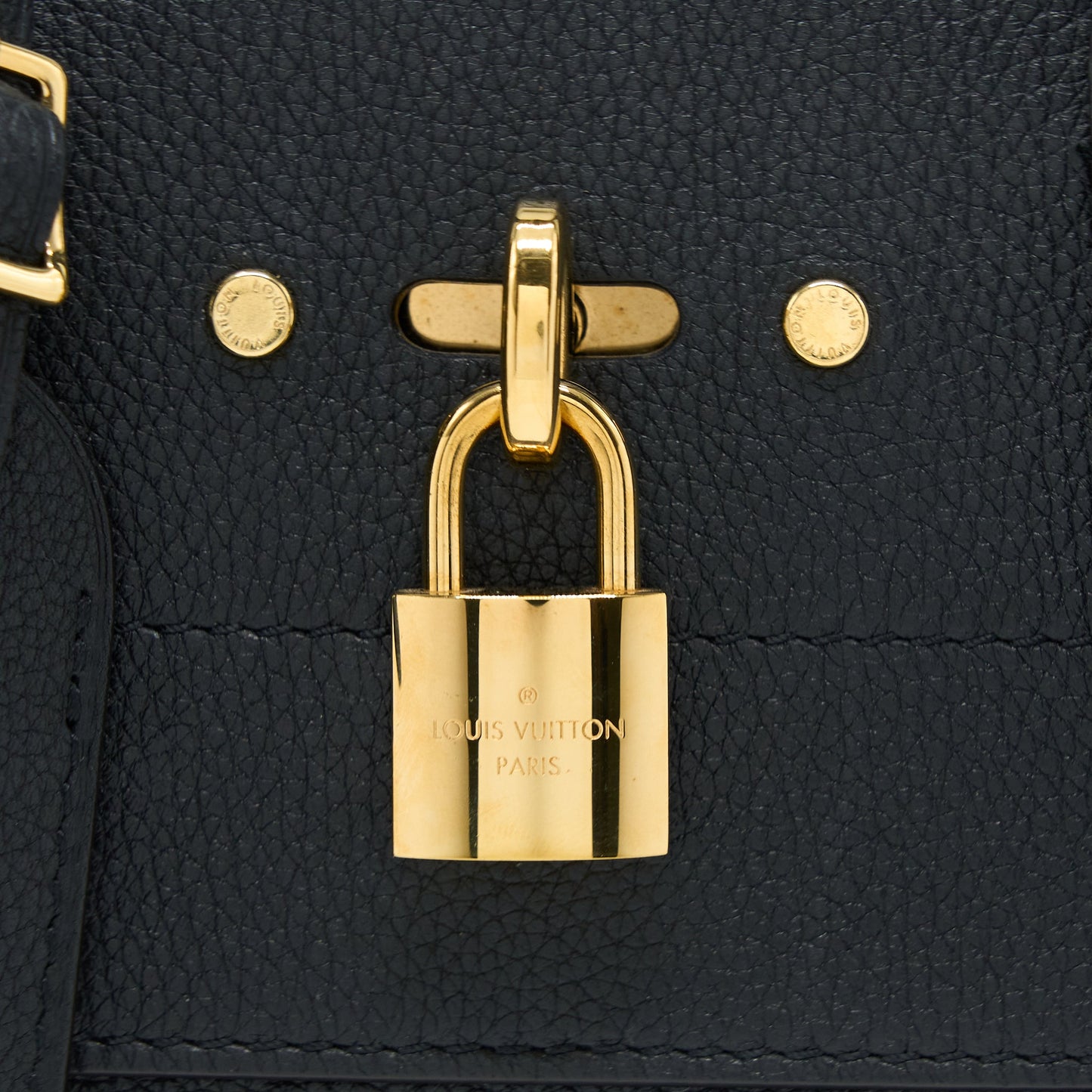 Louis Vuitton City Steamer MM Grained Calfskin Black GHW