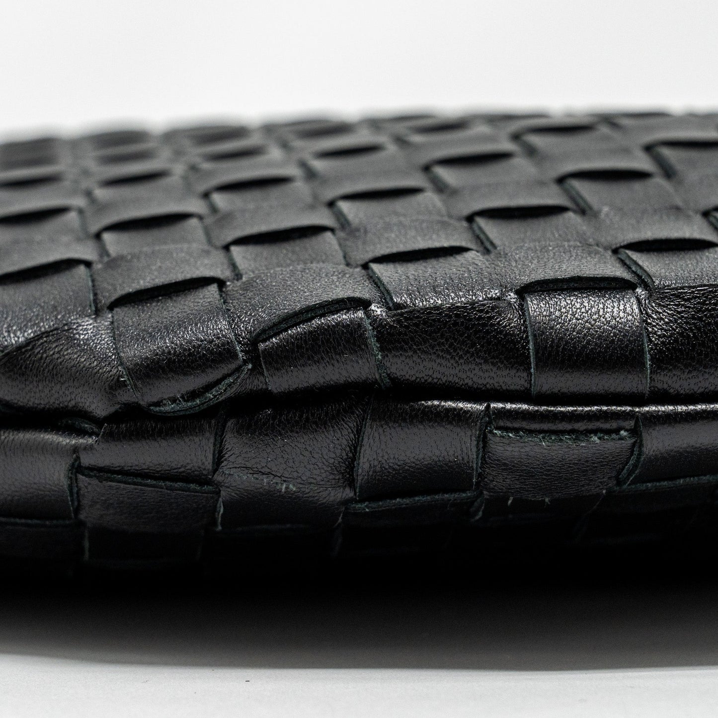 Bottega Veneta Medium Turn Pouch Lambskin Black GHW