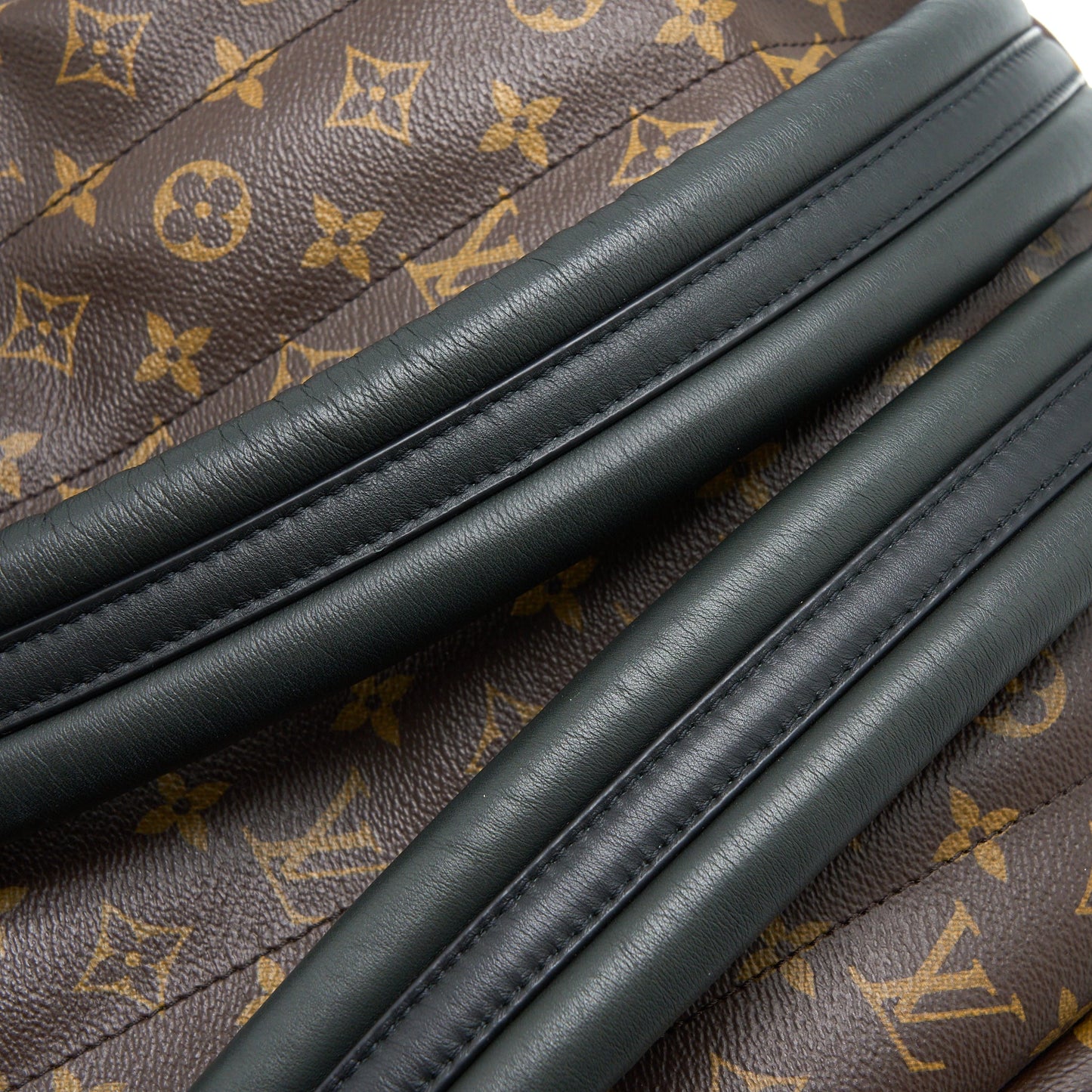 Louis Vuitton Palm Spring Backpack MM Monogram Canvas GHW