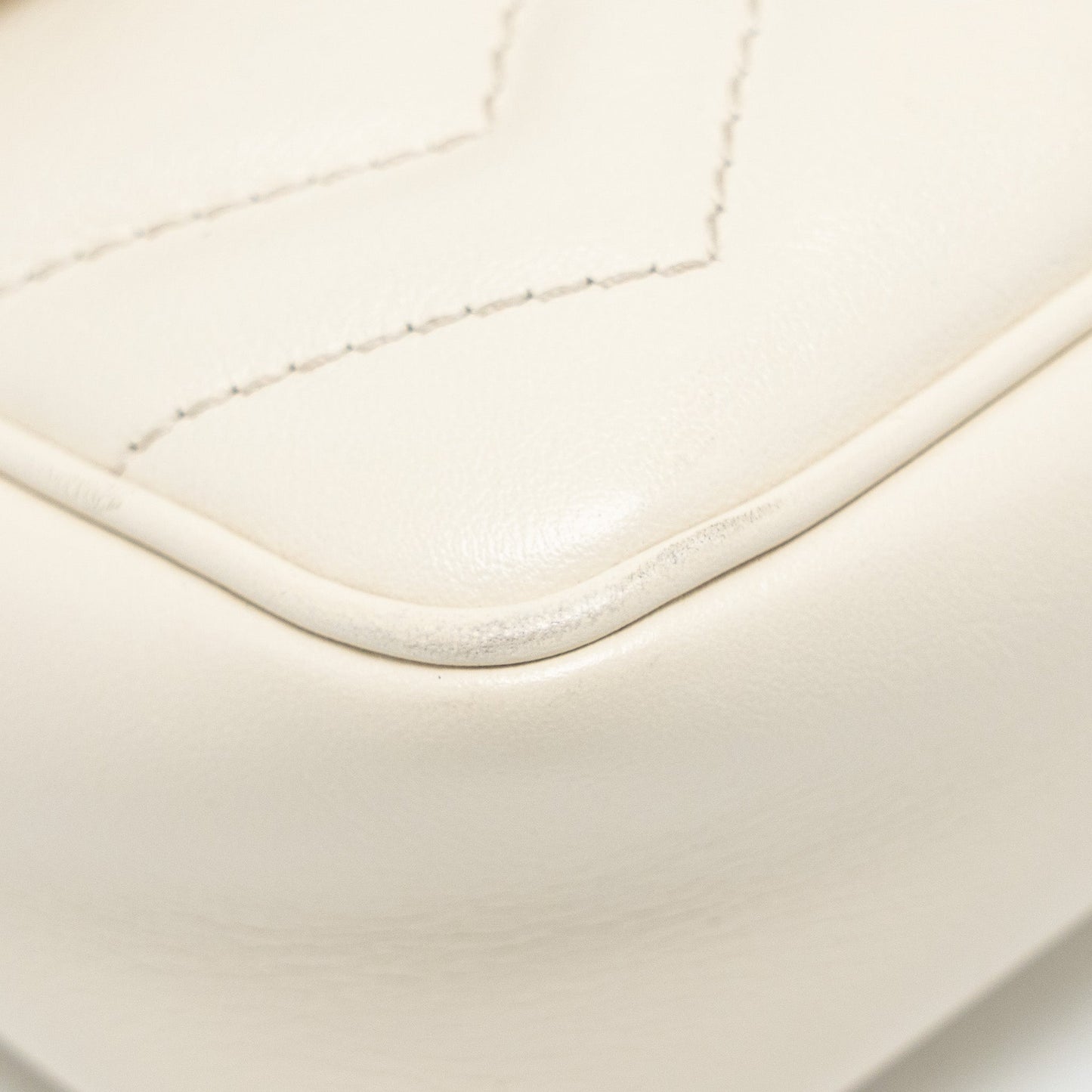 Gucci GG Marmont Super Mini Calfskin White GHW