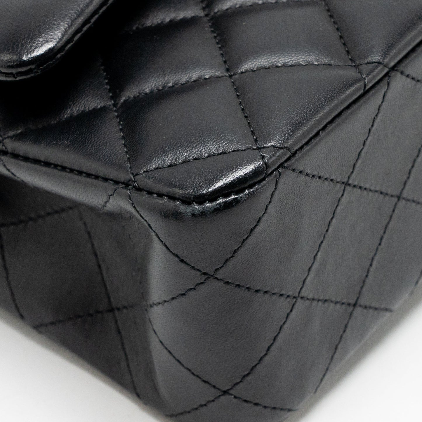 Chanel Medium Classic Double Flap Bag lambskin Black SHW