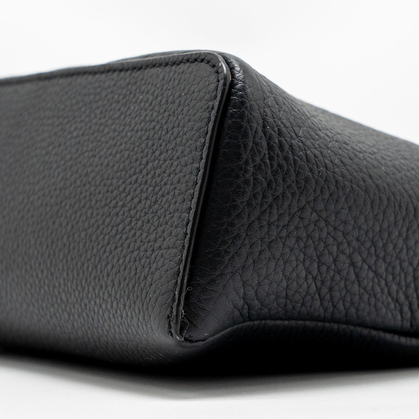 Loro Piana Extra Pocket L19 Grained Calfskin Black SHW