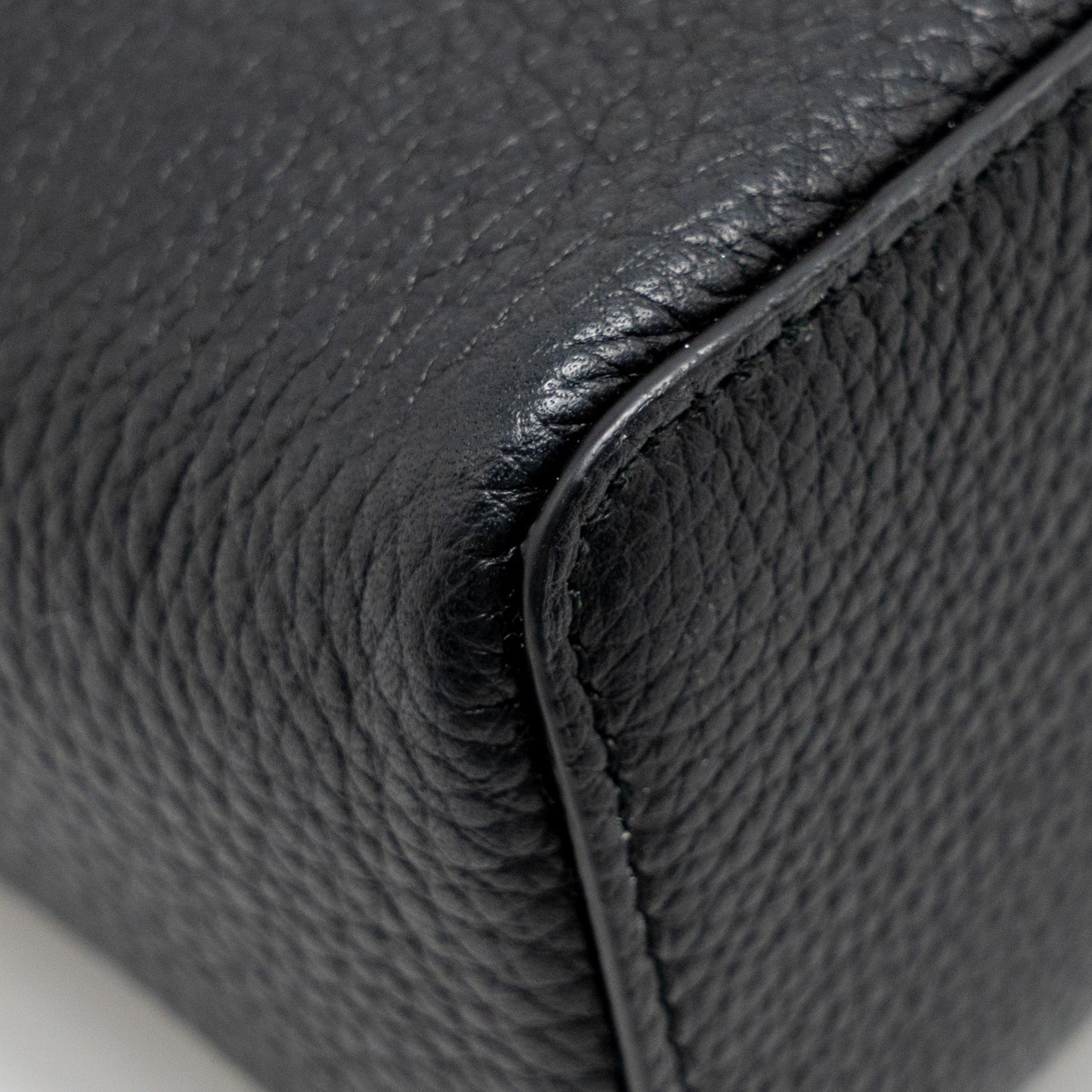 Loro Piana Extra Pocket L19 Grained Calfskin Black SHW