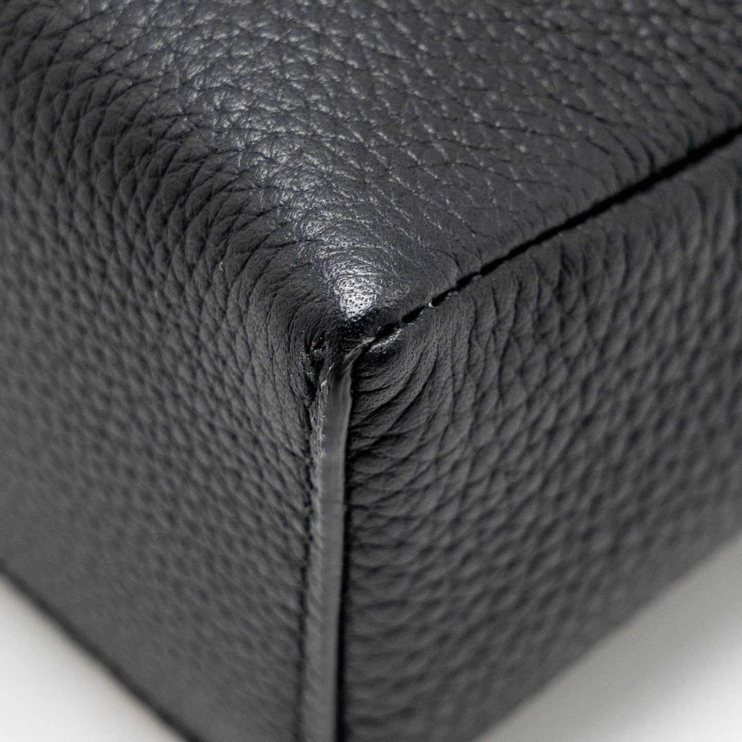Loro Piana Extra Pocket L19 Grained Calfskin Black SHW