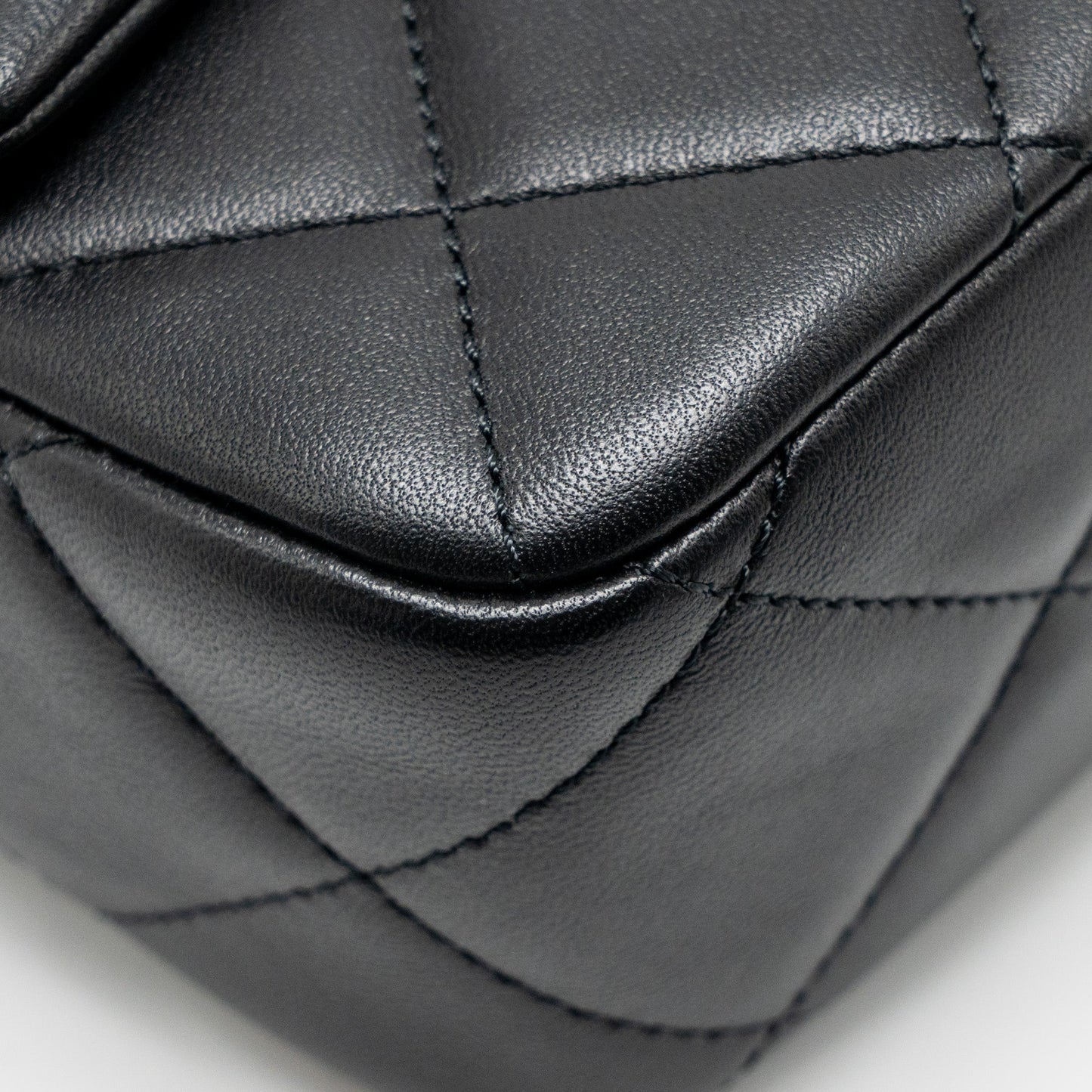 Chanel MY Perfect Mini Flap Bag Lambskin Black GHW (Microchip)