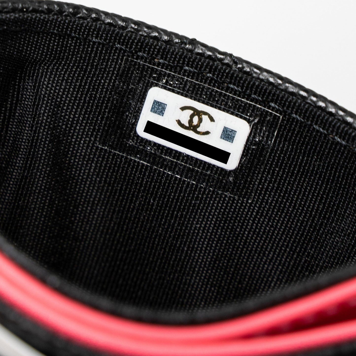 Chanel 23P Quilted CC Logo Card Holder Caviar Black LGHW (Microchip)