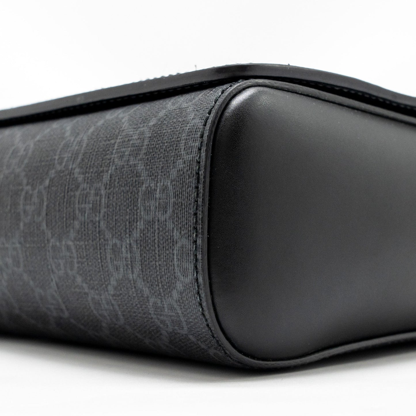 Gucci Messenger bag GG Supreme Canvas Black Multicolour Strap SHW
