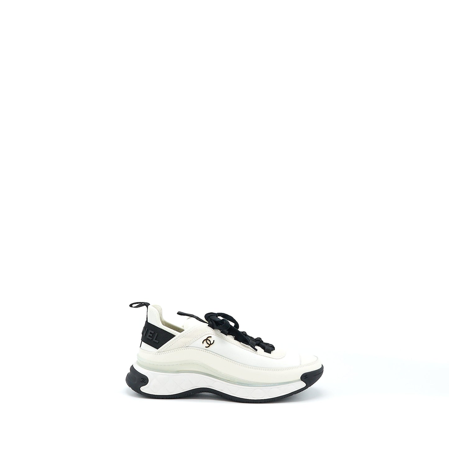 Chanel Size 41 Sport Trail Sneaker Suede/Calfskin White/Black GHW