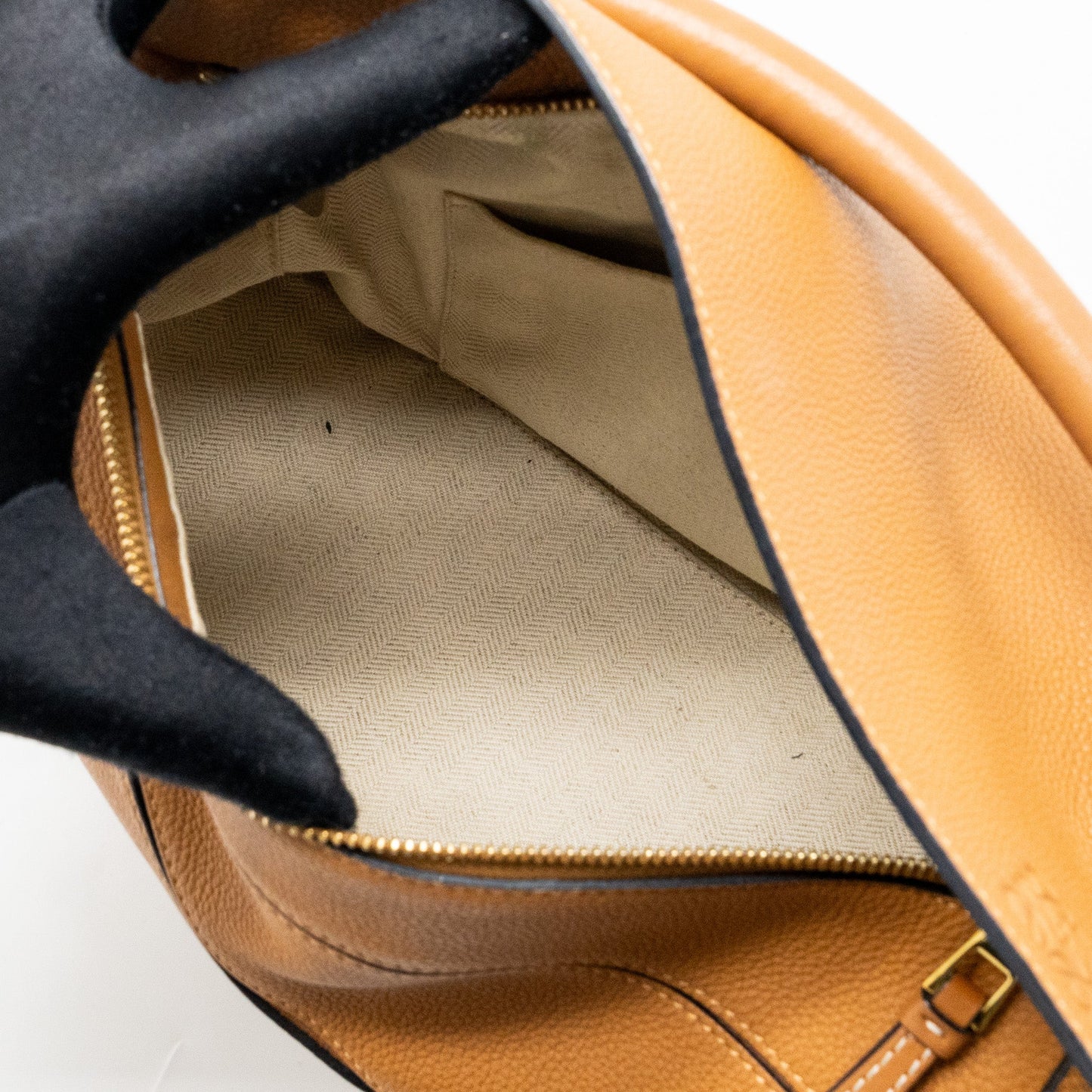 Loewe Medium Puzzle Bag in Grained Calfskin Gold GHW