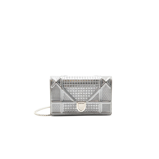 Luxury Dior Luxury Diorama Wallet On Chain Silver