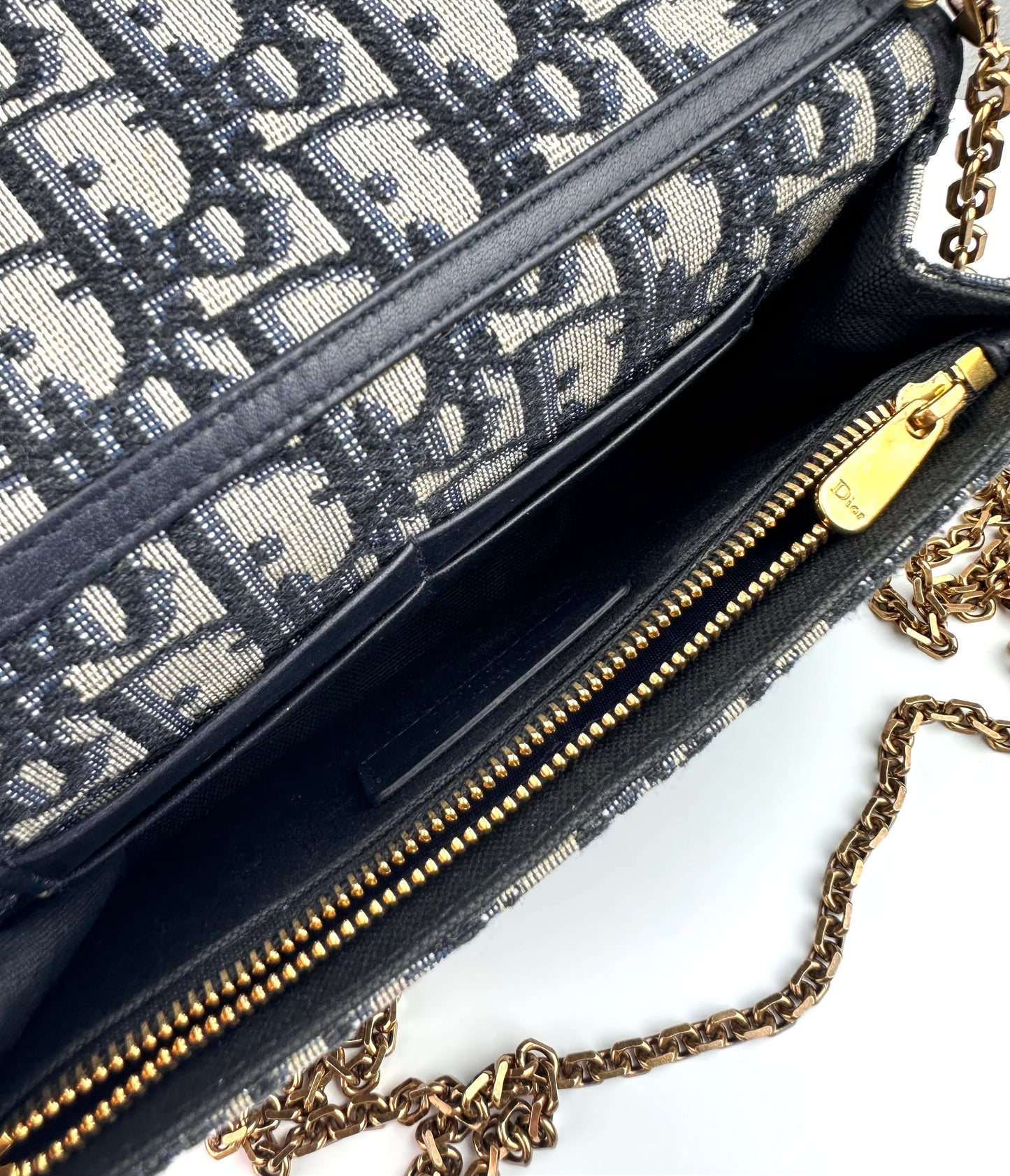 Dior 2-in-1 30 Montaigne pouch