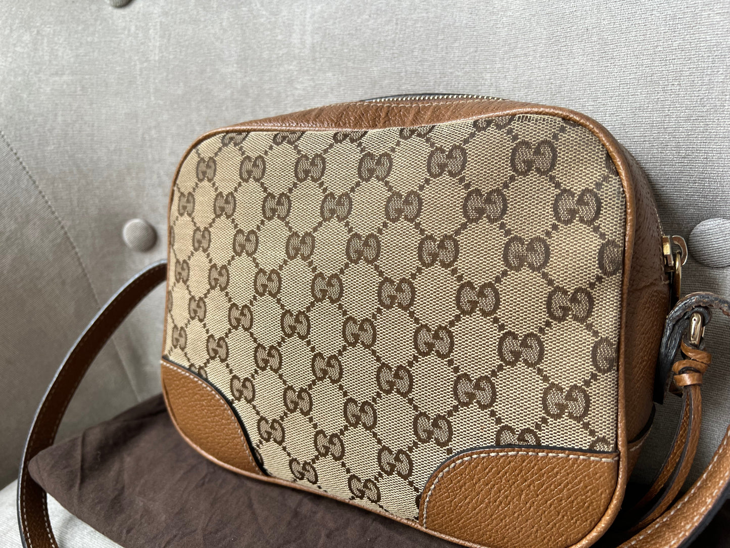 Luxury Gucci Trending 2025 Bree GG Canvas Tan Mini Messenger Bag