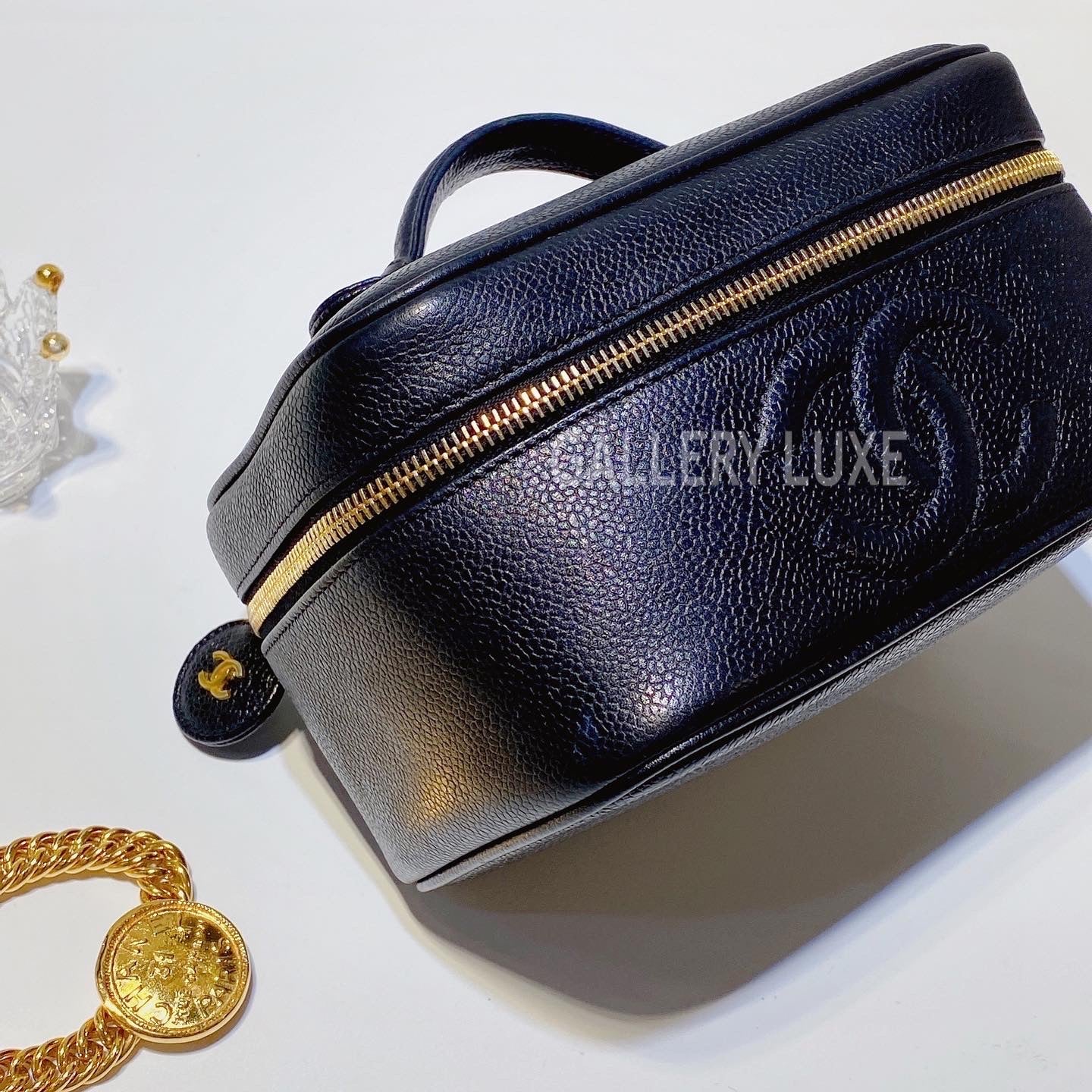 No.3301-Chanel Vintage Caviar Vanity Box