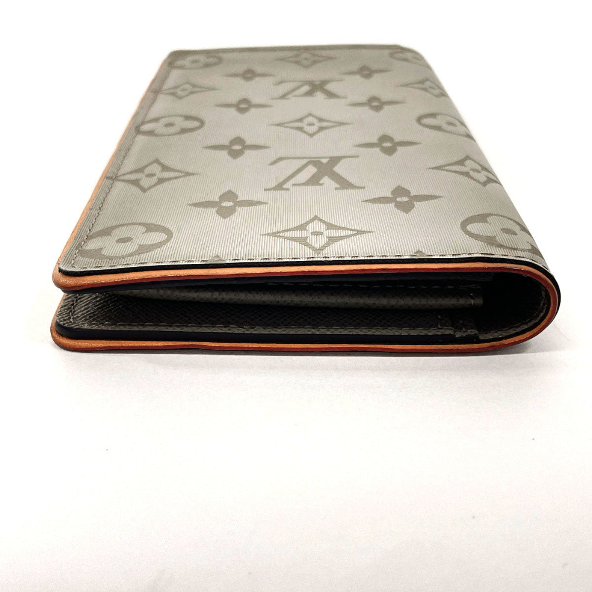 Louis Vuitton Monogram Titanium Wallet M63236