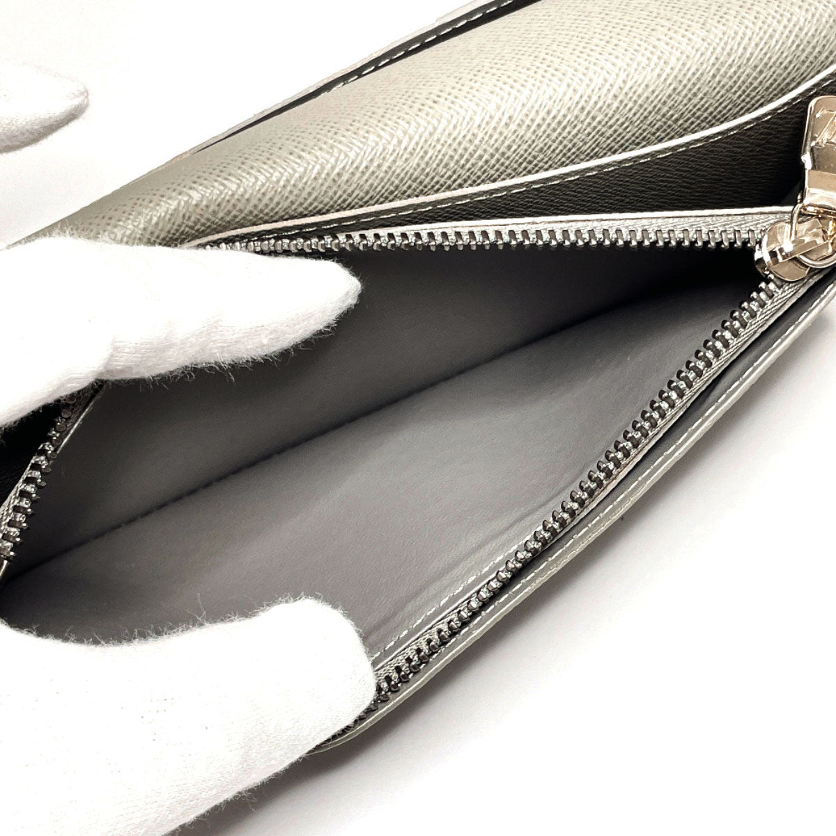 Louis Vuitton Monogram Titanium Wallet M63236