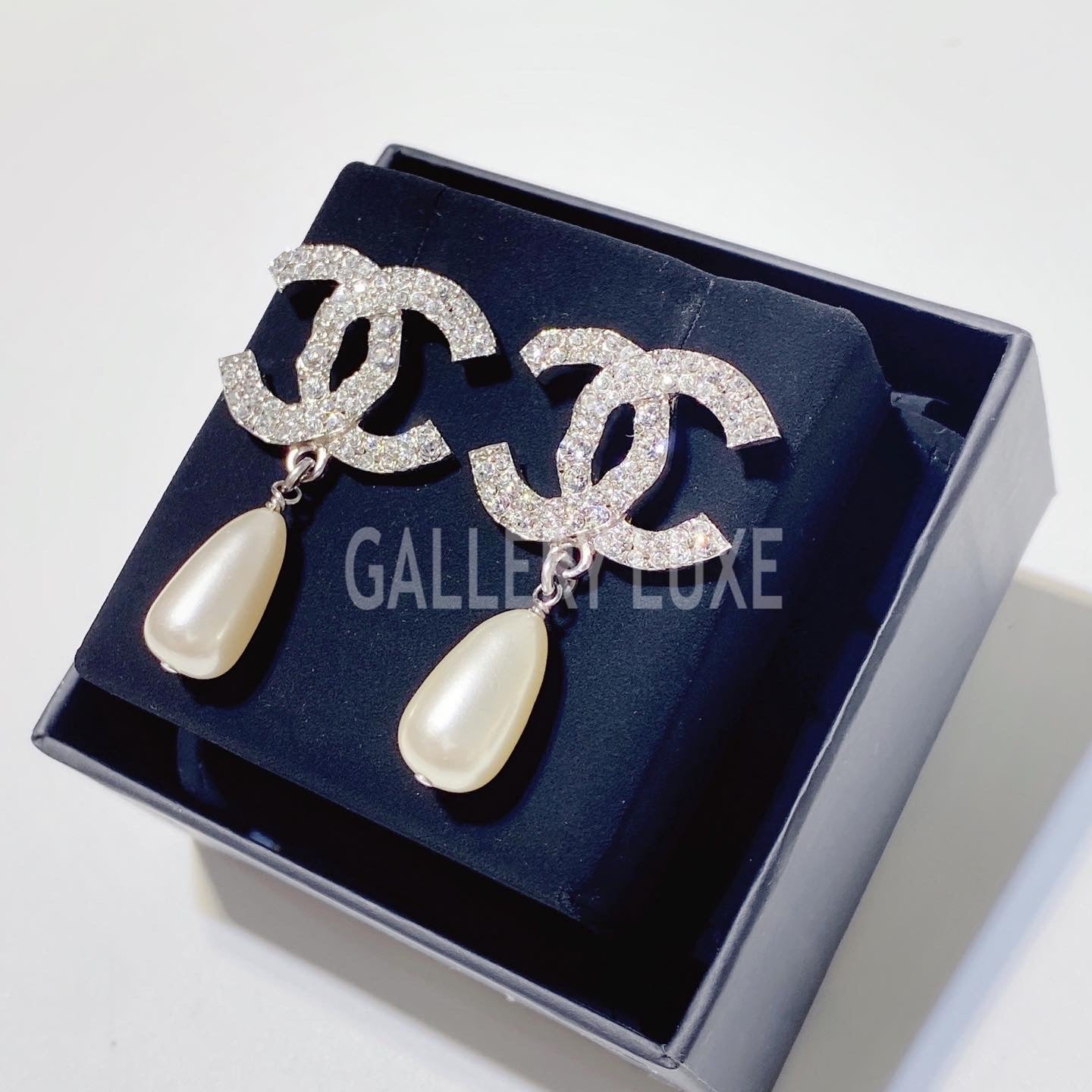 No.3319-Chanel Crystal & Pearl Coco Mark Earrings