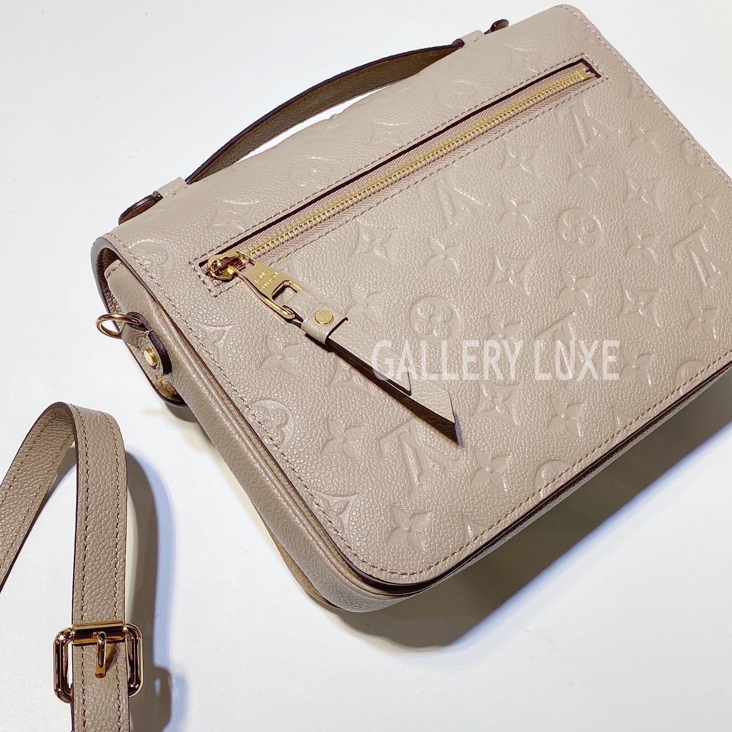 No.3313-Louis Vuitton Pochette Metis MM
