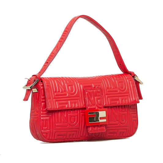 Luxury FendiEmbossed Leather Mamma Baguette (SHG-MZAgAO)